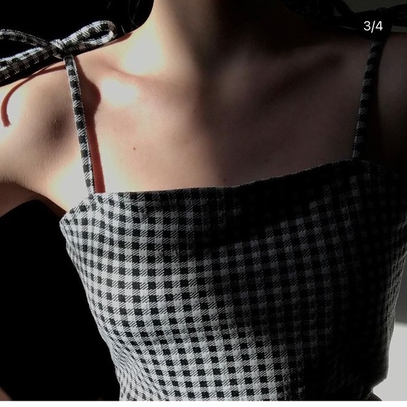 Dress - Picture 2 of 3